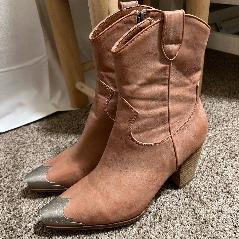 Tiktok Viral Western Bootie